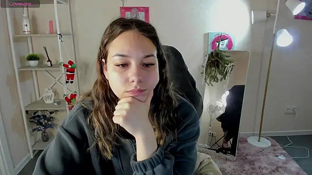 Al1ice Moures online show from 01-13-26, 01:53