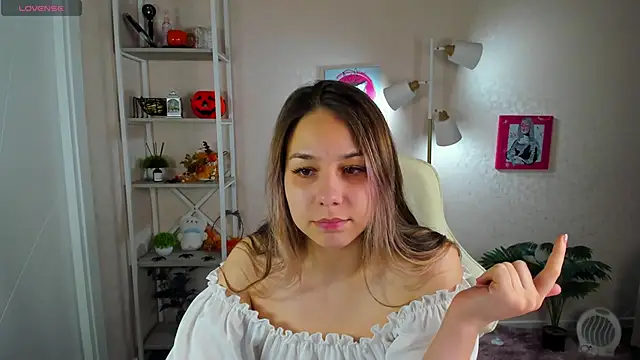 Al1ice Moures online show from 11-22-25, 12:43