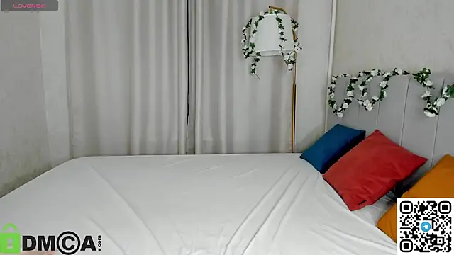 Snapshot of Al1ice_Moures chatting on 02-17-26, 01:36 Al1ice Moures online show from 02-17-26, 01:36