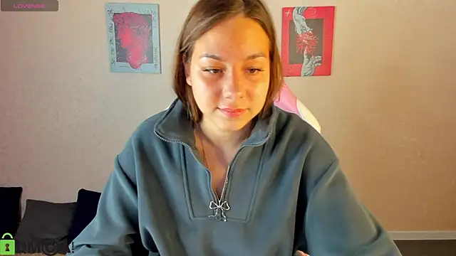 Al1ice Moures online show from 11-25-25, 01:17