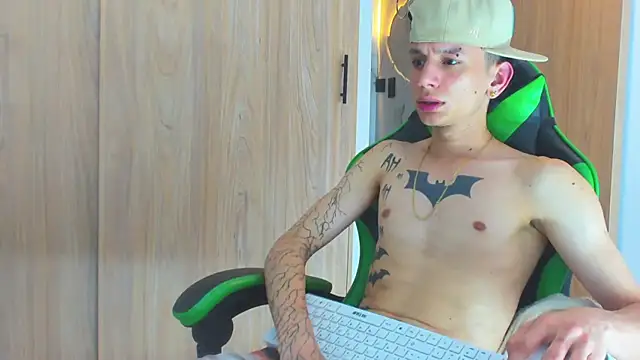 Skinny batman online show from 10-15-25, 07:16