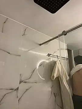 Skinny batman online show from 03-02-26, 09:27