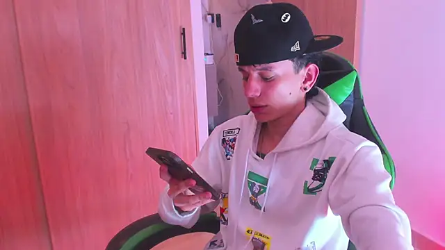 Skinny batman online show from 11-19-25, 12:10