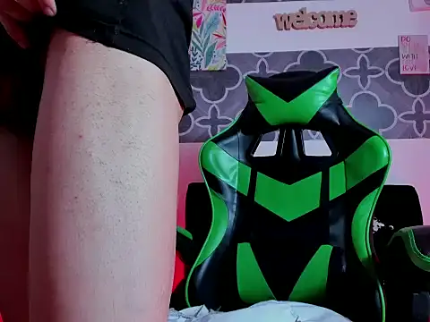 Skinny batman online show from 12-20-25, 06:49