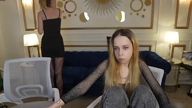 Snapshot of Luchi_Sun chatting on 12-03-25, 11:20 Luchi Sun online show from 12-03-25, 11:20