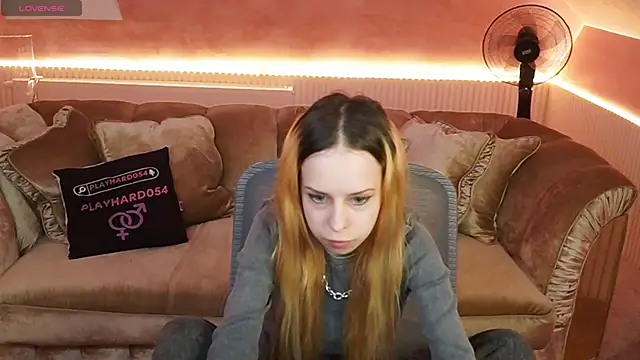 Snapshot of Luchi_Sun chatting on 11-10-25, 11:04 Luchi Sun online show from 11-10-25, 11:04