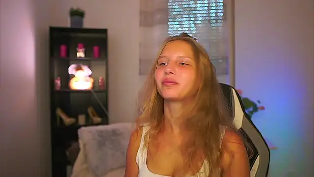 emmie murray online show from 10-09-25, 01:11