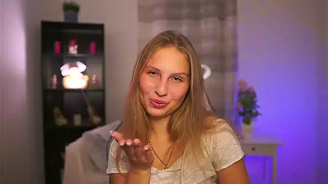 emmie murray online show from 11-13-25, 03:16