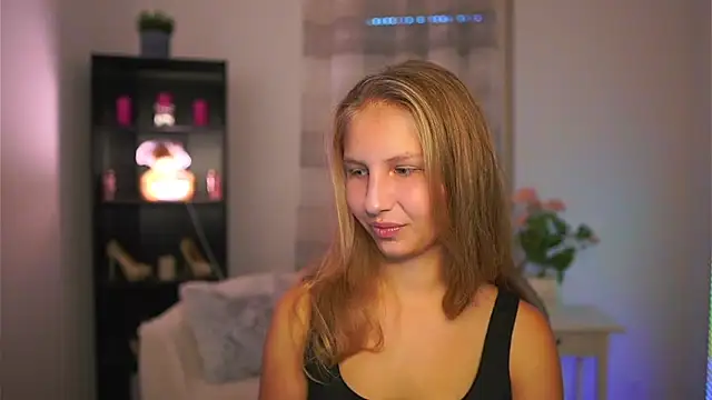 emmie murray online show from 10-18-25, 02:08