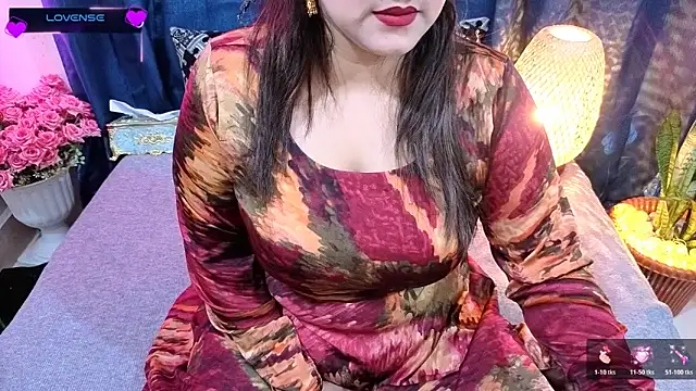 Sanvi-Queen online show from 12-19-25, 06:27