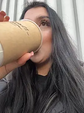 kiss Lissa online show from 10-30-25, 01:31