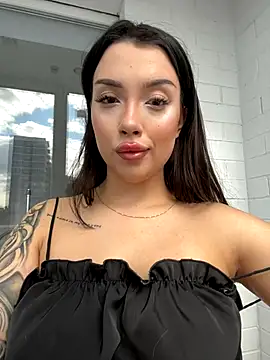 Snapshot of kiss_Lissa chatting on 09-27-25, 11:05 kiss Lissa online show from 09-27-25, 11:05