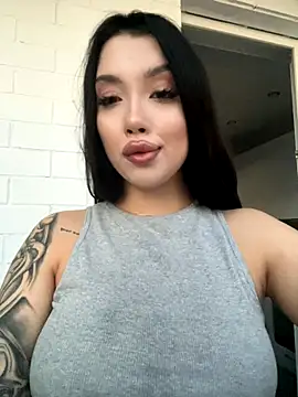 kiss Lissa online show from 11-22-25, 02:05