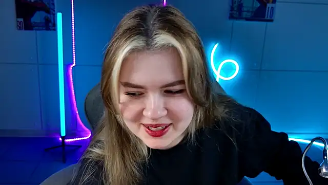 HaleySun online show from 10-03-25, 01:12