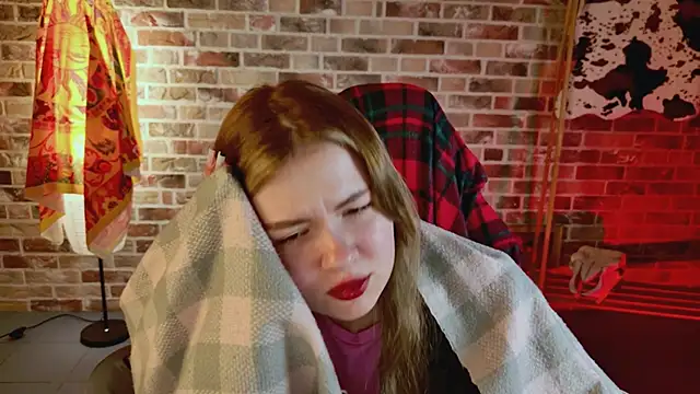 HaleySun online show from 10-21-25, 01:21