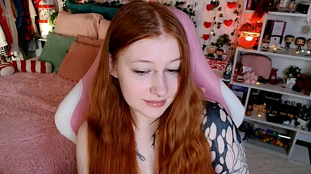 Ayla Hicks online show from 04-13-26, 03:10