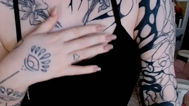Ayla Hicks online show from 05-02-26, 03:12