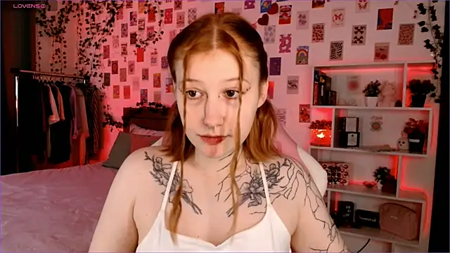 Ayla Hicks online show from 10-01-25, 03:11