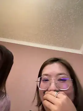 redrose520 online show from 04-15-26, 12:21