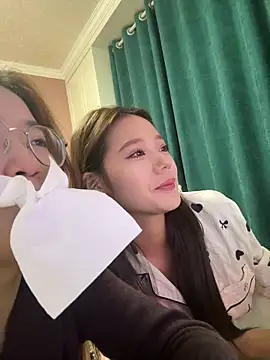 redrose520 online show from 02-05-26, 12:23