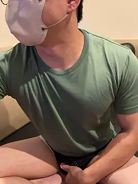 Snapshot of Riku_999 chatting on 11-06-25, 11:14 Riku 999 online show from 11-06-25, 11:14