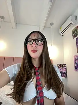 emily  walker online show from 02-06-26, 04:08