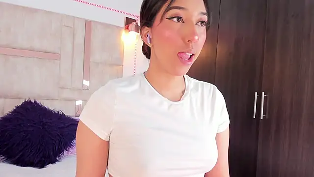 emily  walker online show from 11-20-25, 12:39