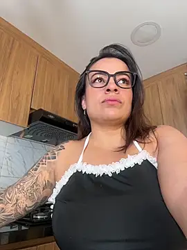 liz and thiago online show from 05-15-26, 01:53