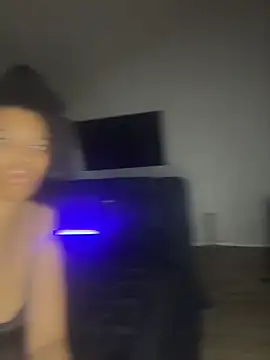 YeahhhitsBreezy online show from 05-23-26, 09:47