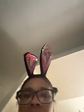 YeahhhitsBreezy online show from 04-01-26, 10:39