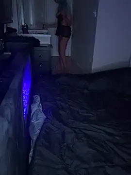 YeahhhitsBreezy online show from 12-23-25, 07:29