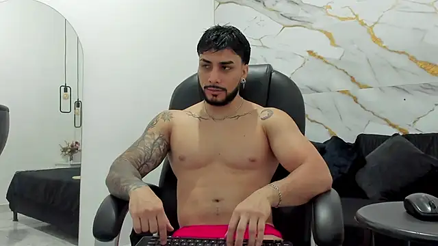 Miike Stone1 online show from 11-24-25, 01:22