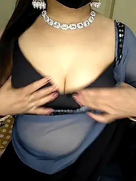 Snapshot of Sakshi-11 chatting on 04-22-26, 02:13 Sakshi-11 online show from 04-22-26, 02:13