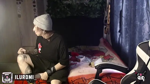 Iluromi online show from 09-30-25, 03:40