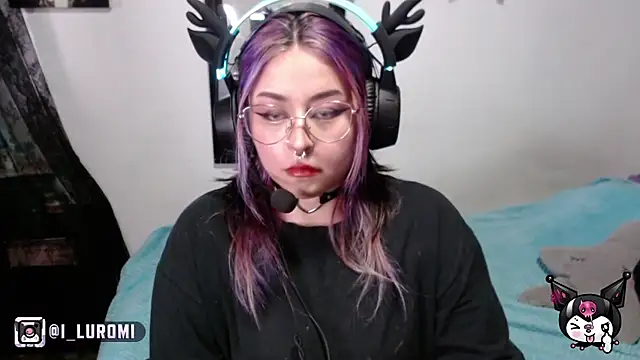 Iluromi online show from 11-25-25, 03:34