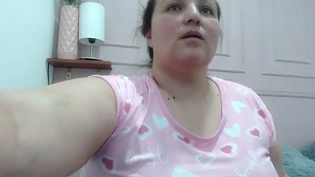 SweetRouse   online show from 10-05-25, 03:47