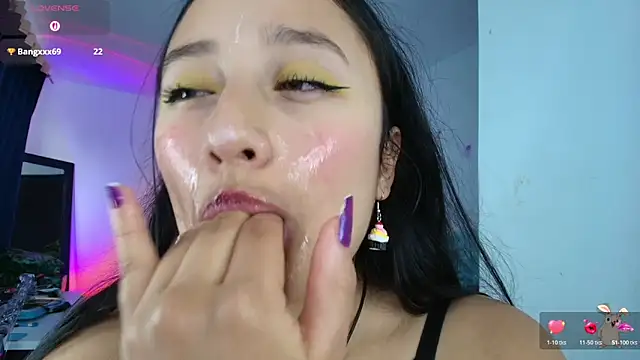 Hinata 21  online show from 12-18-25, 08:56