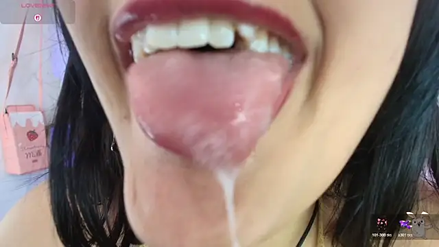 Hinata 21  online show from 11-26-25, 08:53