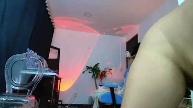 Hinata 21  online show from 04-21-26, 01:42