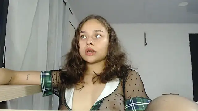 LittleCheerry69 online show from 04-23-26, 02:51