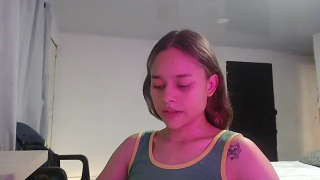 LittleCheerry69 online show from 03-06-26, 07:53