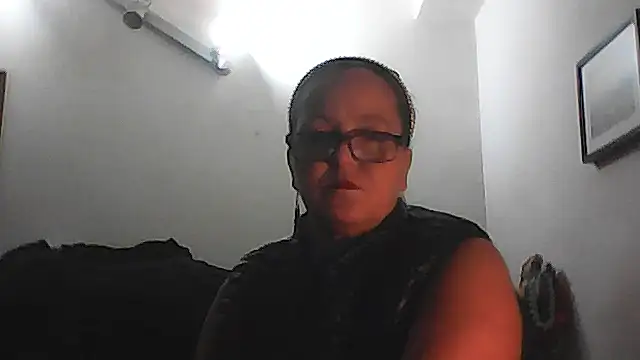 Snapshot of DOLCECOPPIA2025 chatting on 10-15-25, 03:38 DOLCECOPPIA2025 online show from 10-15-25, 03:38