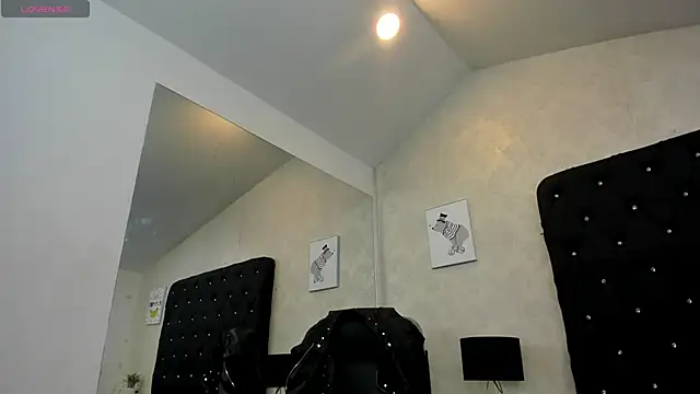 Snapshot of alana_johnson_0 chatting on 06-03-26, 12:28 alana johnson 0 online show from 06-03-26, 12:28