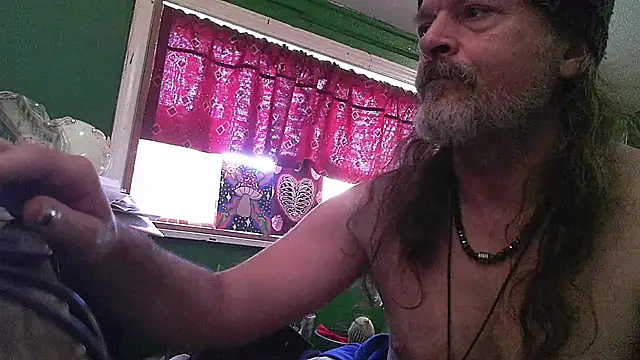 HippieDad333 online show from 04-27-26, 10:19