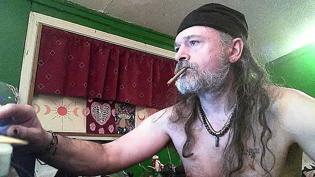 Snapshot of HippieDad333 chatting on 03-23-26, 03:50 HippieDad333 online show from 03-23-26, 03:50