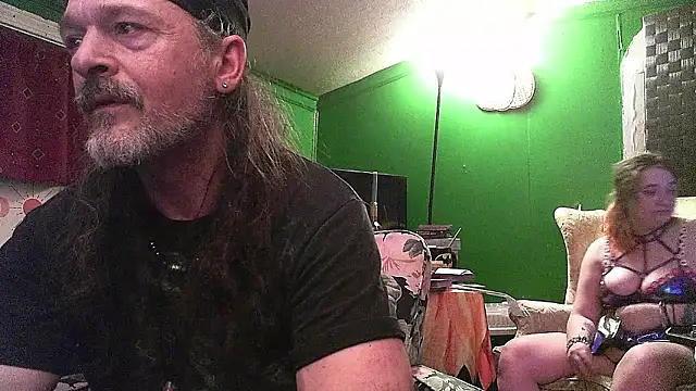 HippieDad333 online show from 04-14-26, 03:00