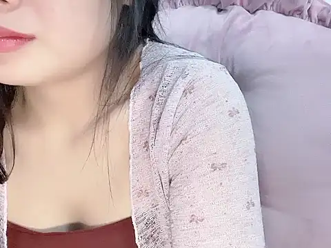 Snapshot of Lie_liee chatting on 03-22-26, 01:23 Lie liee online show from 03-22-26, 01:23