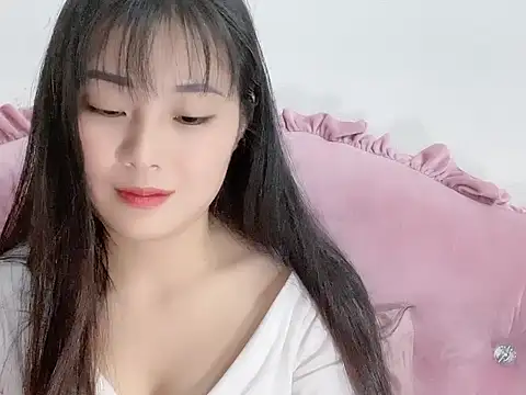 Snapshot of Lie_liee chatting on 02-04-26, 12:55 Lie liee online show from 02-04-26, 12:55