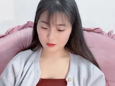 Snapshot of Lie_liee chatting on 03-12-26, 01:37 Lie liee online show from 03-12-26, 01:37