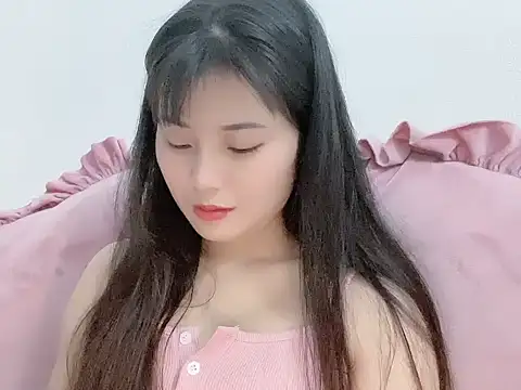 Snapshot of Lie_liee chatting on 03-21-26, 09:51 Lie liee online show from 03-21-26, 09:51